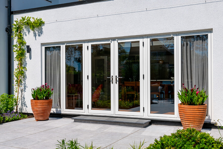 Closed flush patio doors