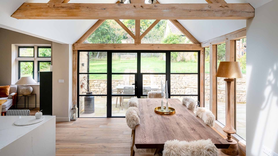 Timberlook’s Sister Brand: Introducing Decorio Steel Look Windows